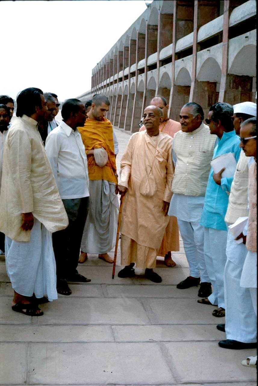 Srila Prabhupada at Brahma Sarovar Kurukshetra